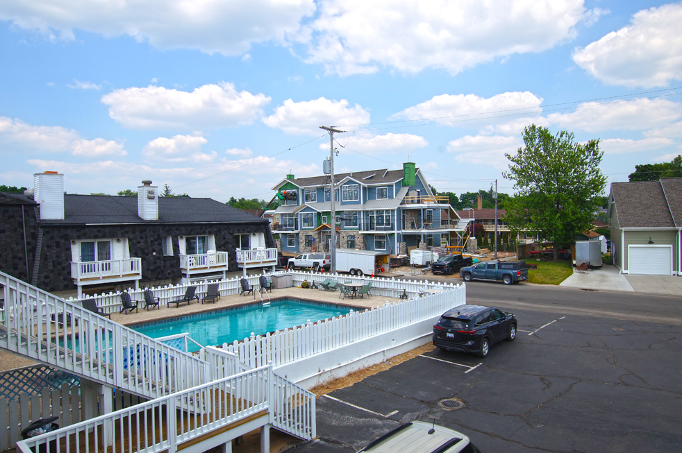 Pool / Hot Tub Deck